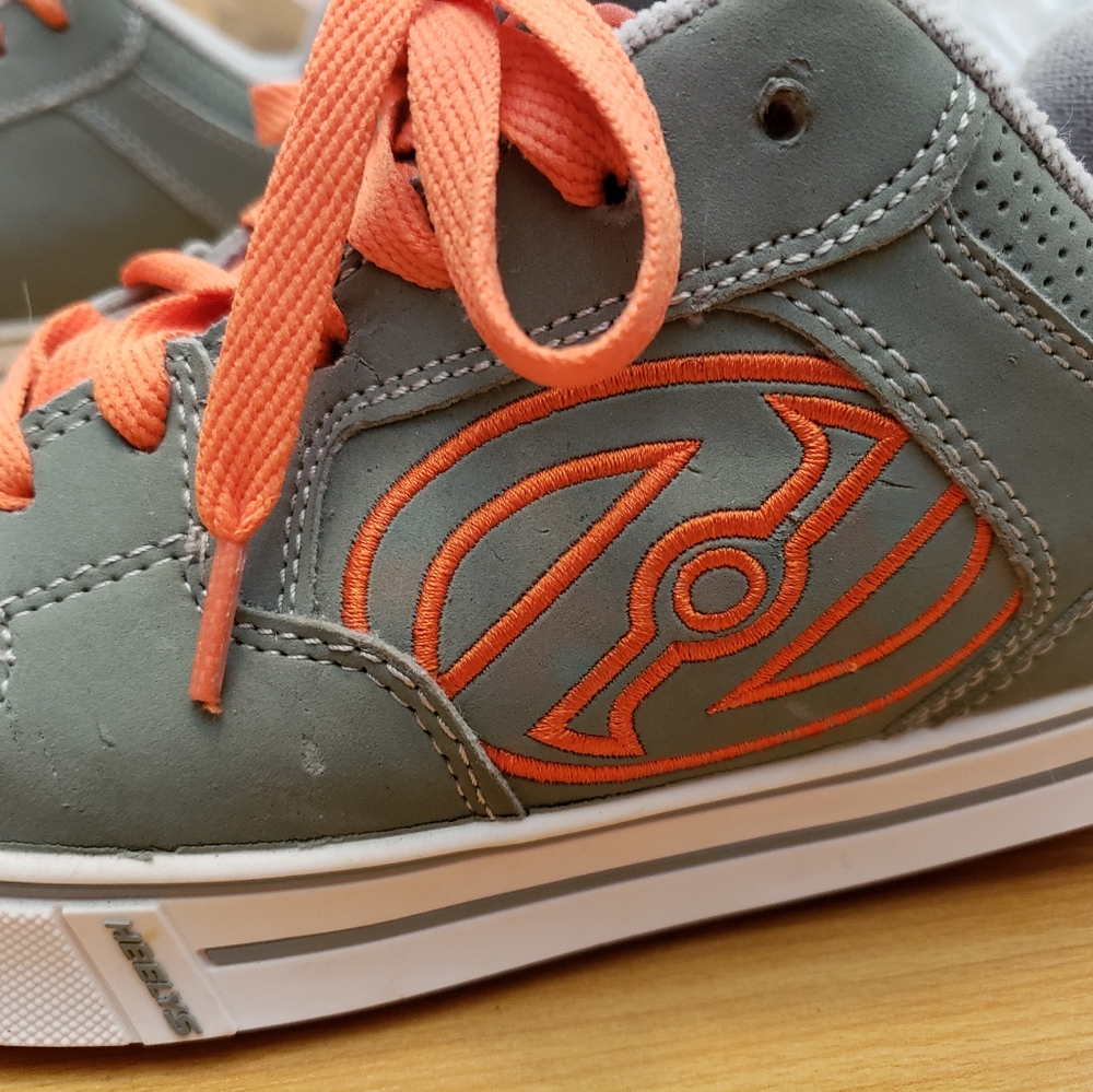 Heelys youth size 5